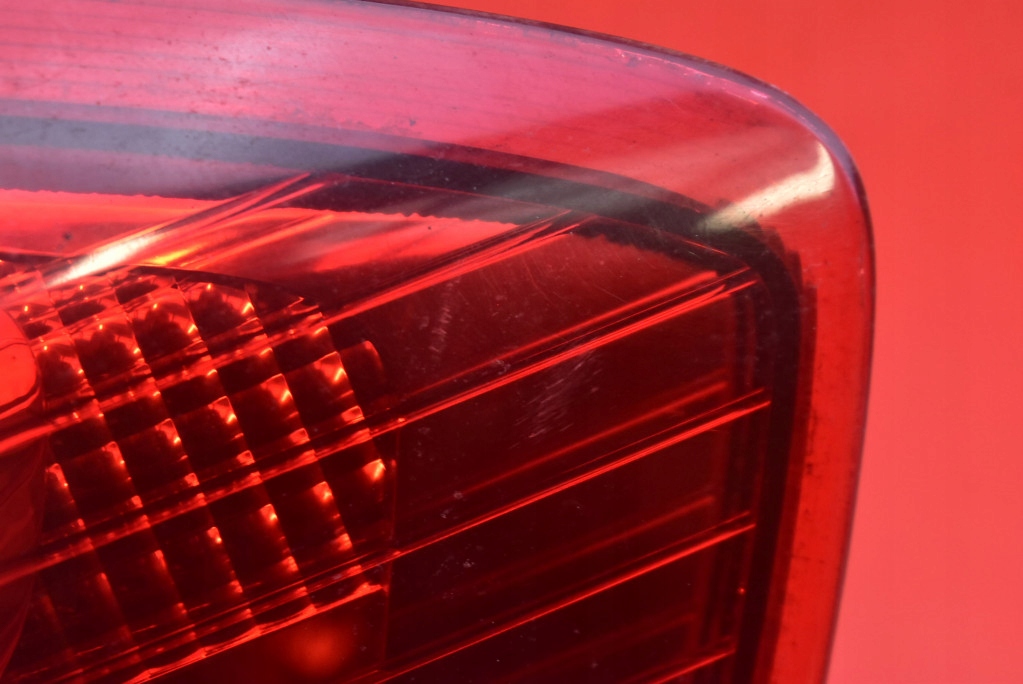 Фара ліва задній задня bs71-13a603-bc ford mondeo mk4 універсал рестайлінг  10-15 Ціна