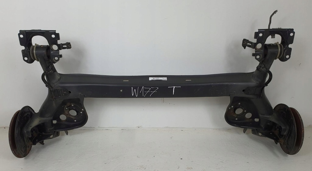 Купить Подрамник балка oś подвеска задний  mercedes w177