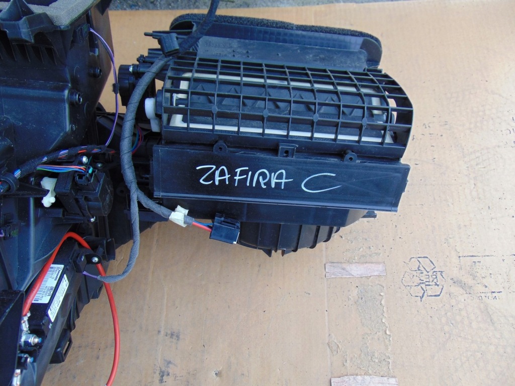 Отопитель кондиционера opel zafira c 13424457 европа Доставка