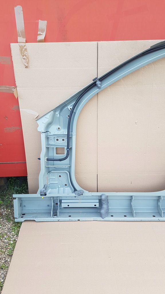 фото №10, Порог блок двигателя обшивка перед правое mercedes w213