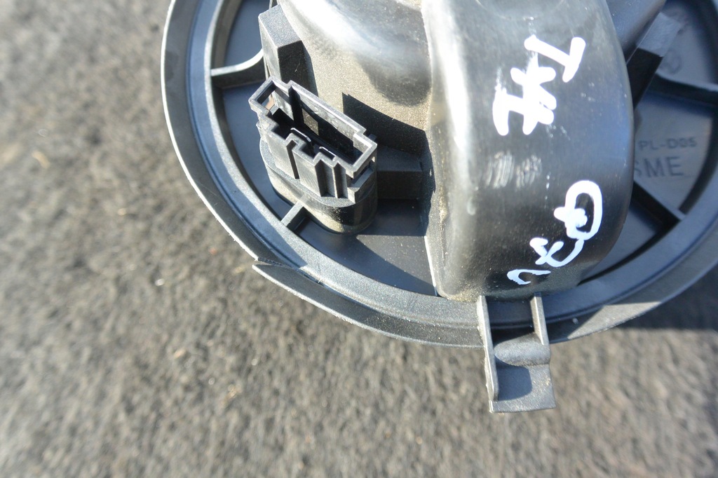 фото №6, Воздуходувка вентилятор отопителя задняя audi q7 4l