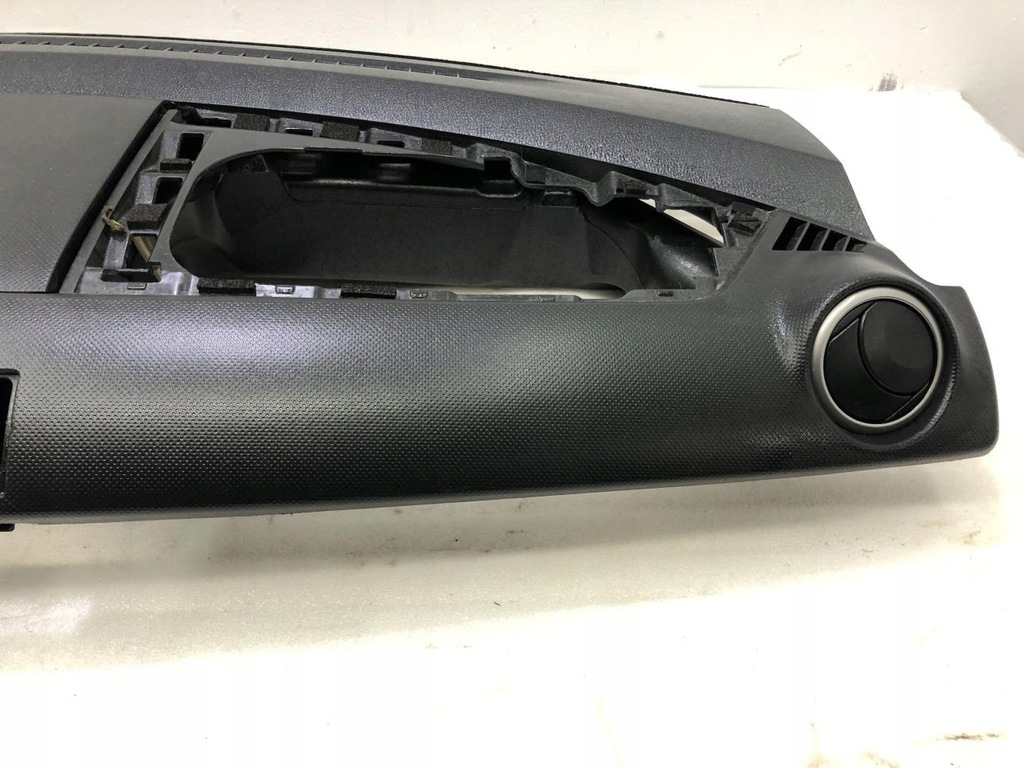 фото №7, Приборная панель приборная приборная панель mazda 2 dy 02-07