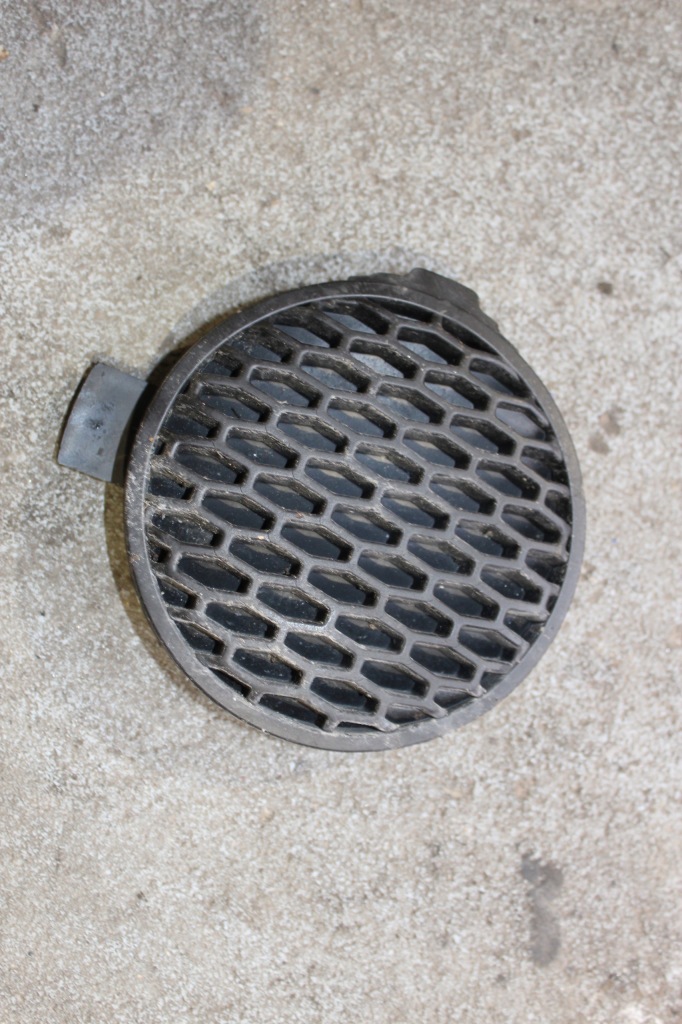 фото №1, Subaru impreza 03-05 заглушка бампер перед решітка