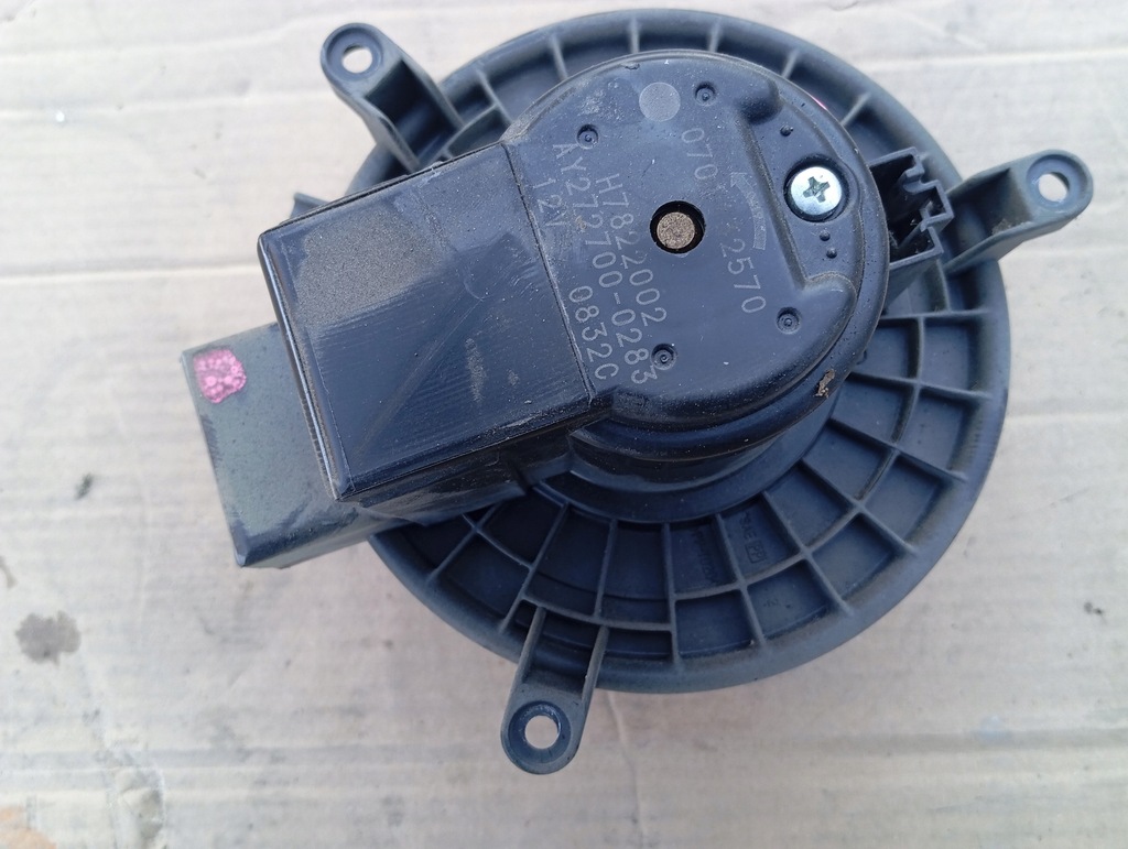 фото №11, Chrysler town country 11- вентилятор воздуходувка перед задняя обдув caravan