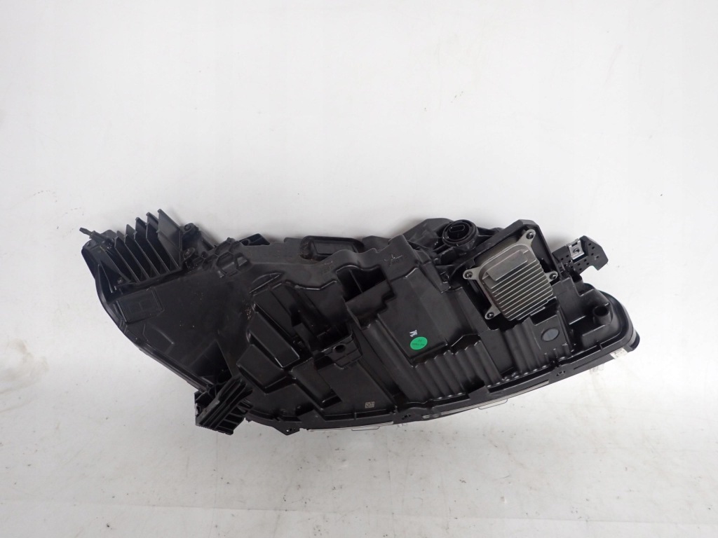 Tesla 3 рестайлинг  24- фара левая перед передняя full led highland 1760888-00-e Цена