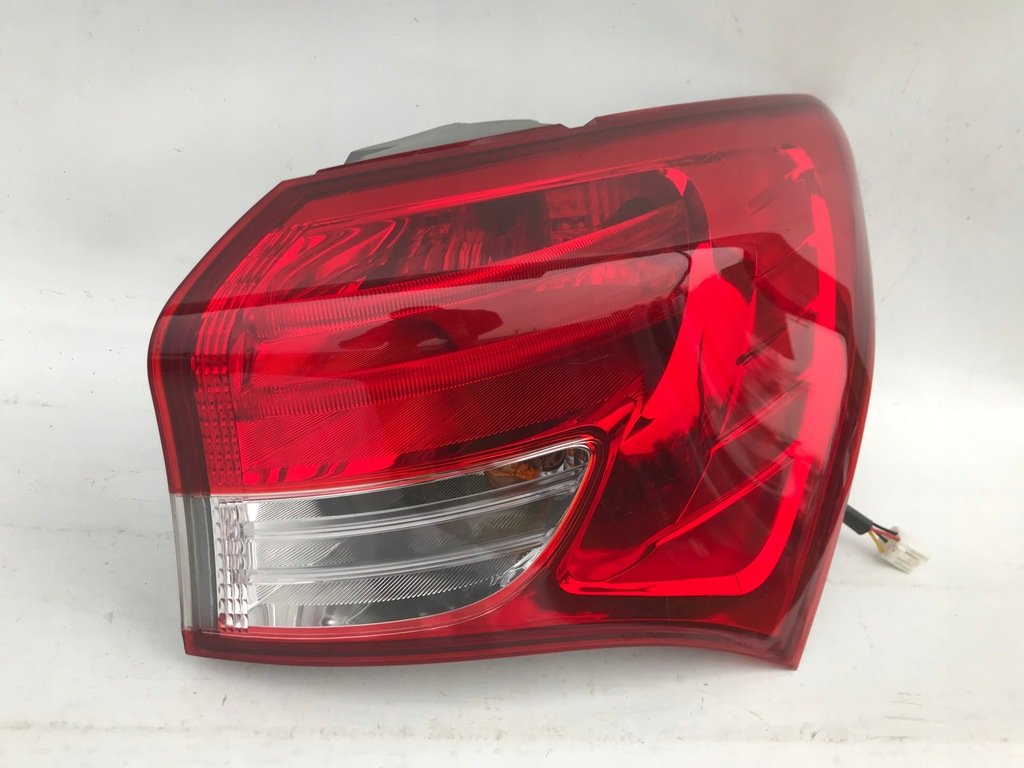 фото №1, Hyundai ix20 лампа правая задняя 92402-1k0 оригинал
