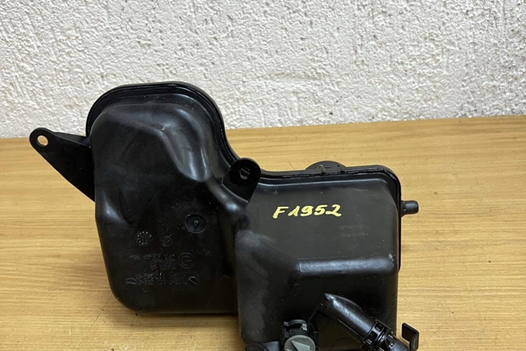 Бачок розширювальний bmw 7 e65, e66, e67 17137800292 3.0l дизель 170kw Ціна