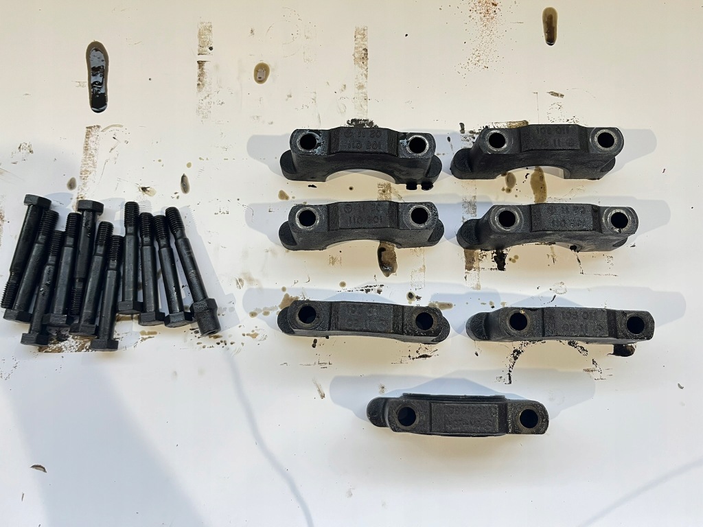 Wał коленчатый mercedes w w126 w123 r107 280 Оригинал