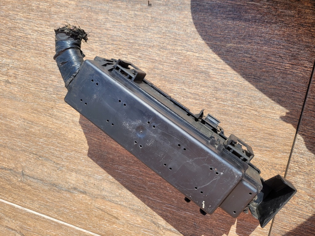 фото №8, Jeep cherokee kj 3.7 коробка предохранителей 56009978aq