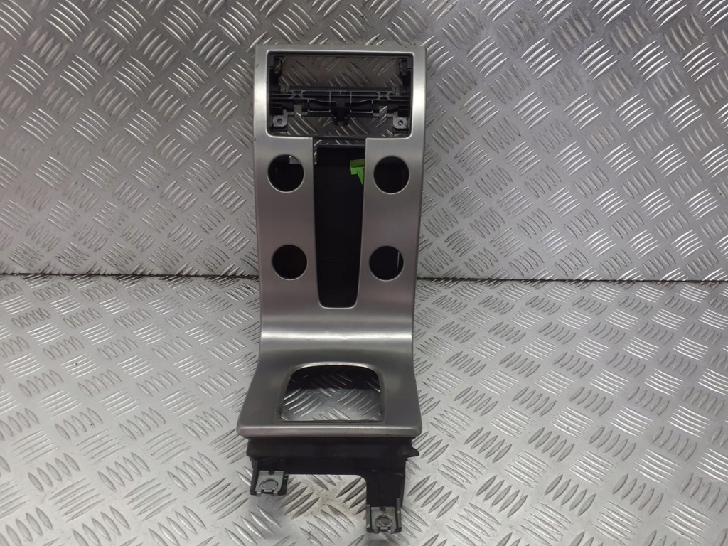 фото №1, Консоль средняя volvo s40 ii 8623064