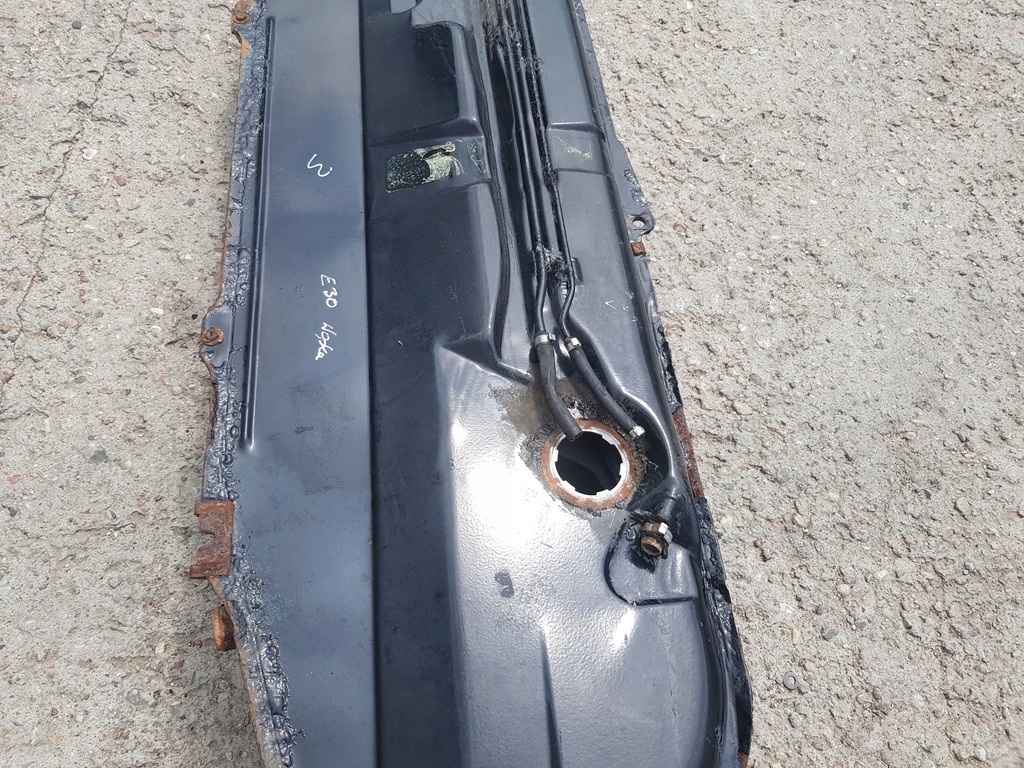 фото №8, Бак топлива bmw e30 узкая лампа coupe