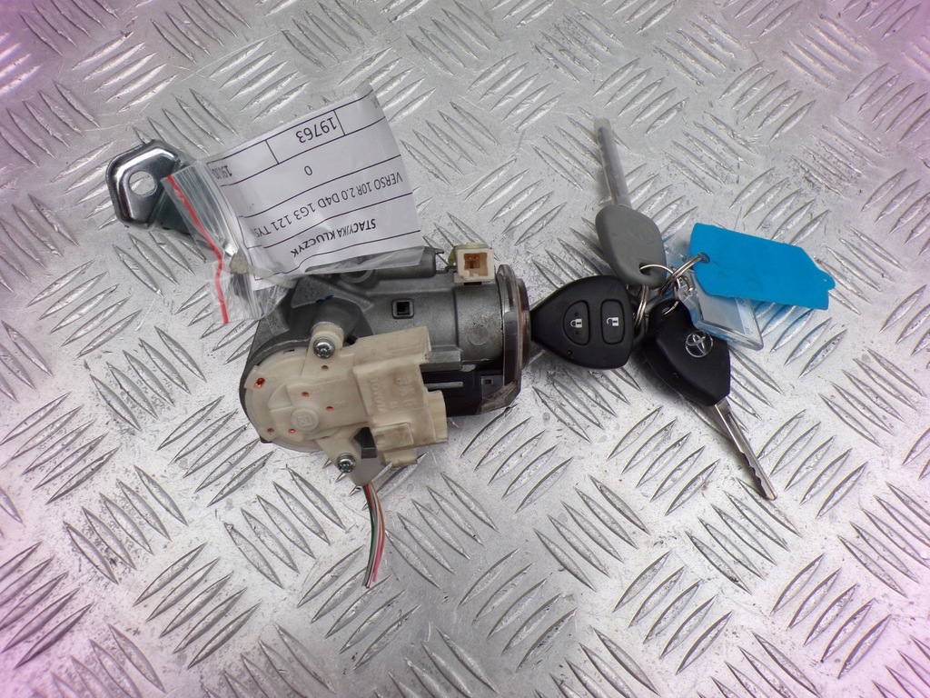 фото №1, Замок зажигания ключ 2.0 d4d toyota verso 10r