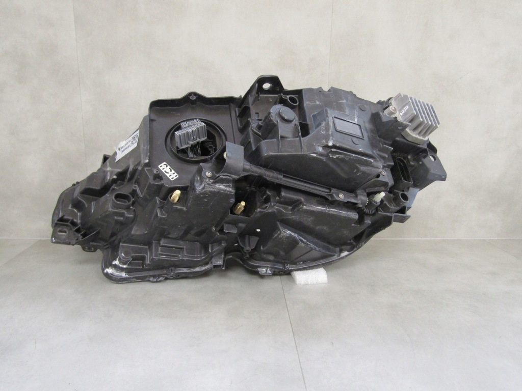 фото №3, Лампа перед volvo v90 s90 mid led 16- rh права 31655151