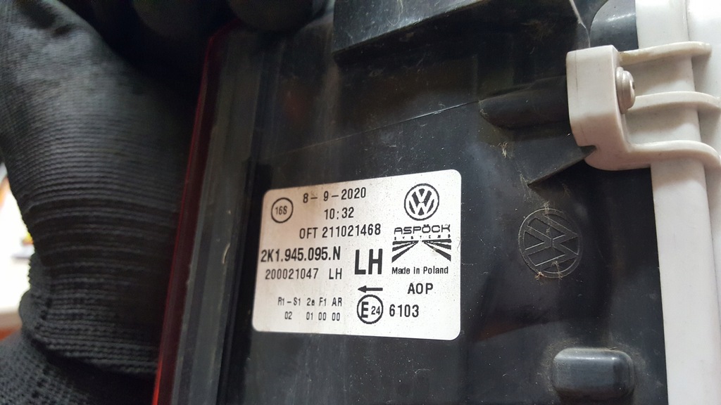 фото №14, Лампа левый задняя vw caddy 2k1945095n демонтаж