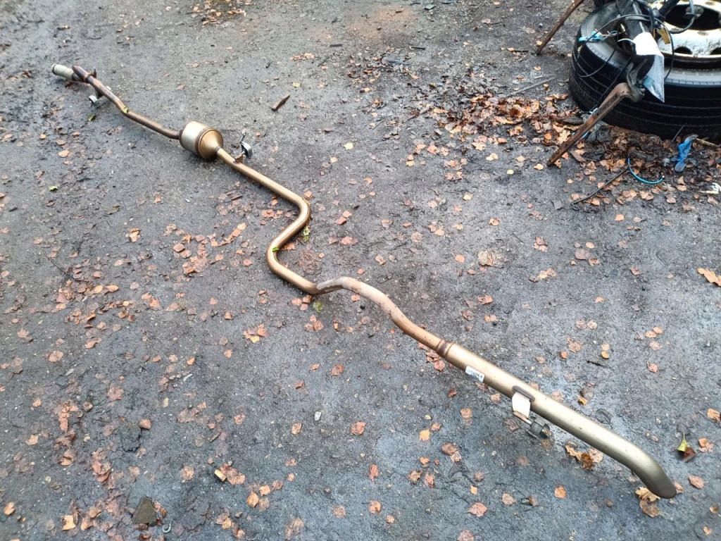 Купити Opel astra l 1.5 hdi гасник корпус