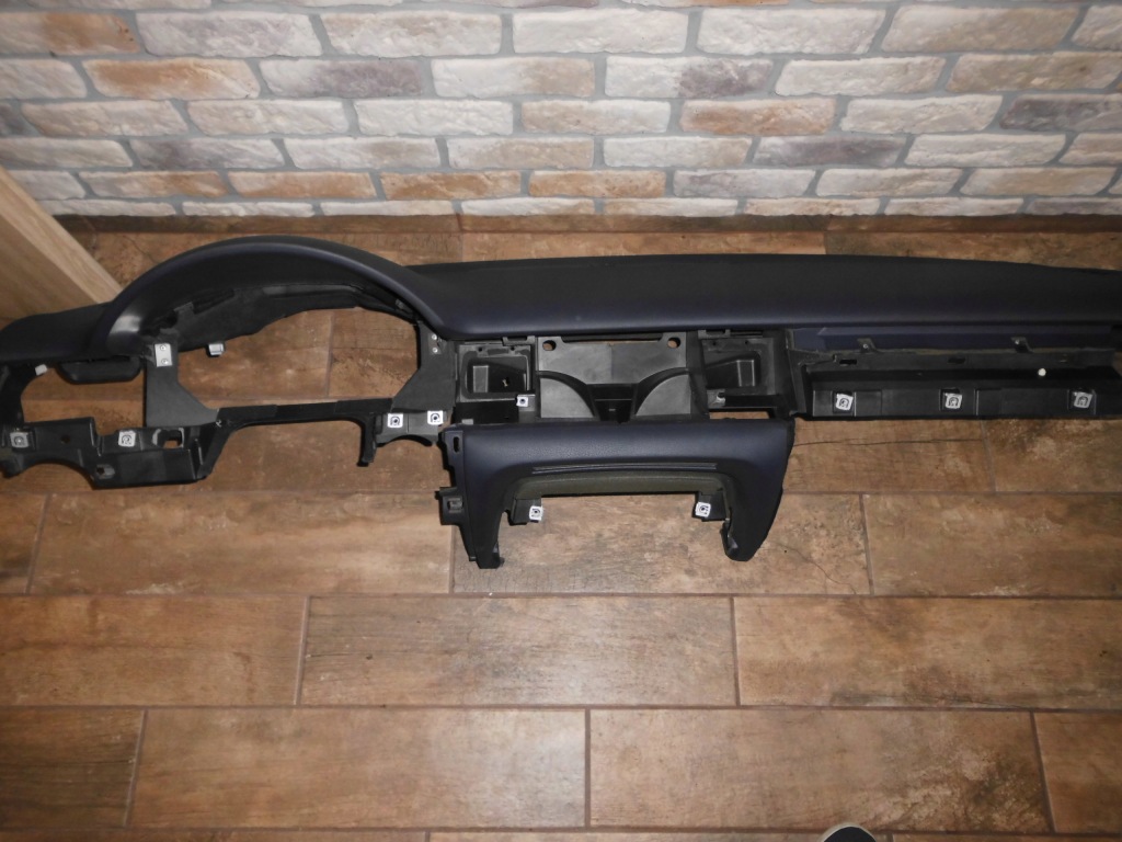 фото №1, Audi a8 4e консоль + 2 x подушка безпеки + 5 x pas