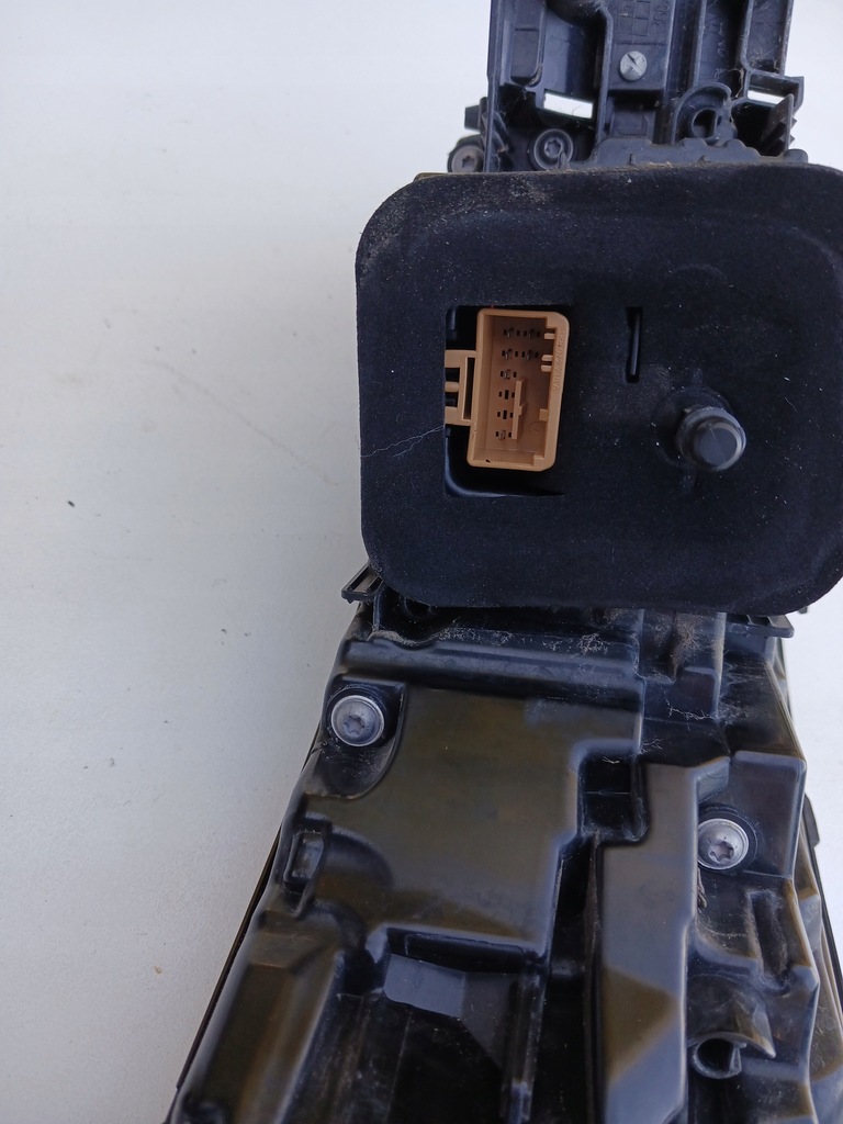 фото №8, Vw arteon лампа правий задня 3g8945208e