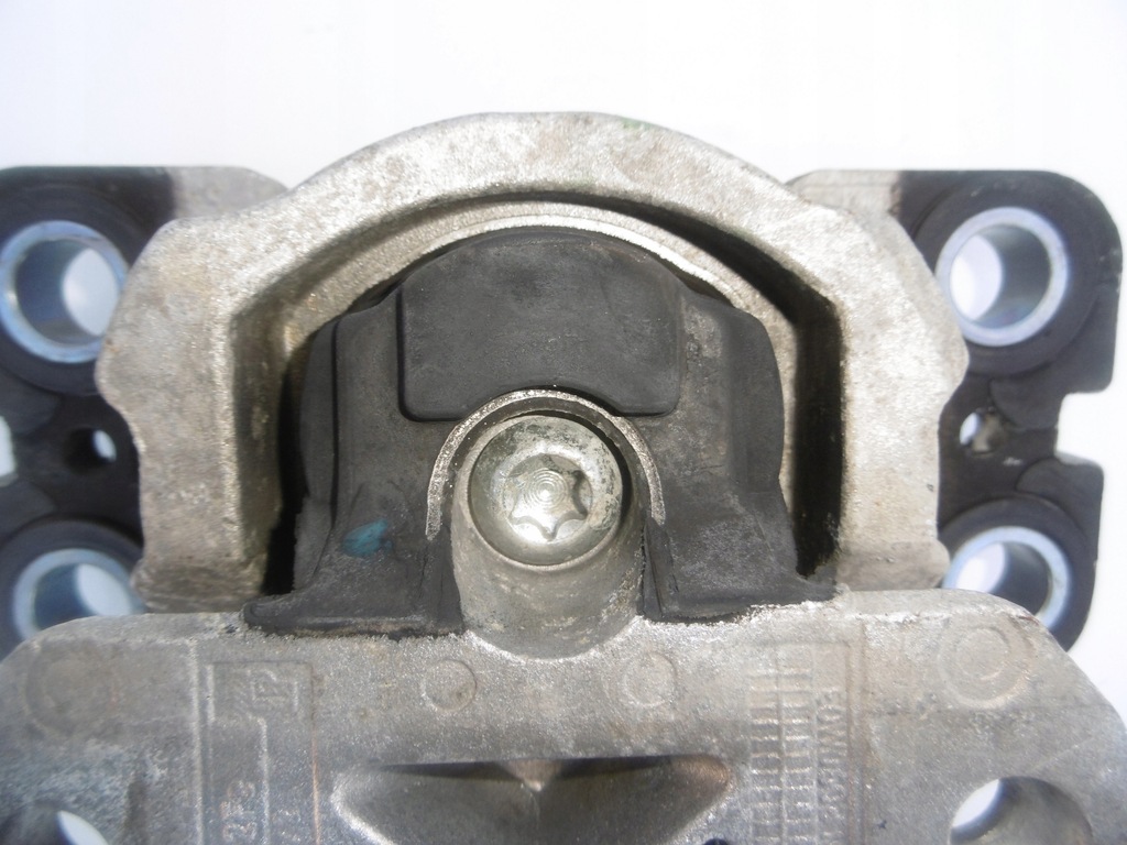 фото №8, Подушка кронштейн двигателя volvo v70 iii s80 ii 2.4 d5