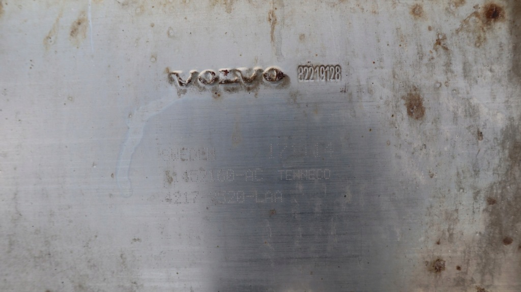 фото №11, Volvo xc60 ii 2.0 d4 гасник вихлоп труба 82219128