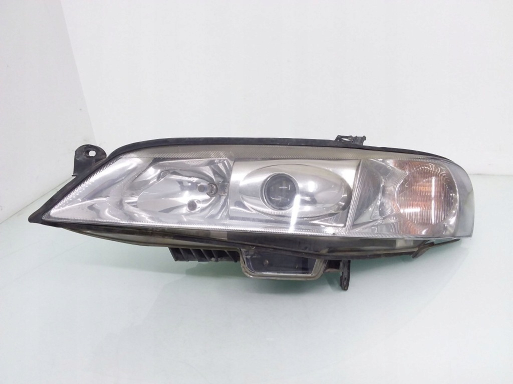 фото №1, 2000 opel vectra b фара 1305235492