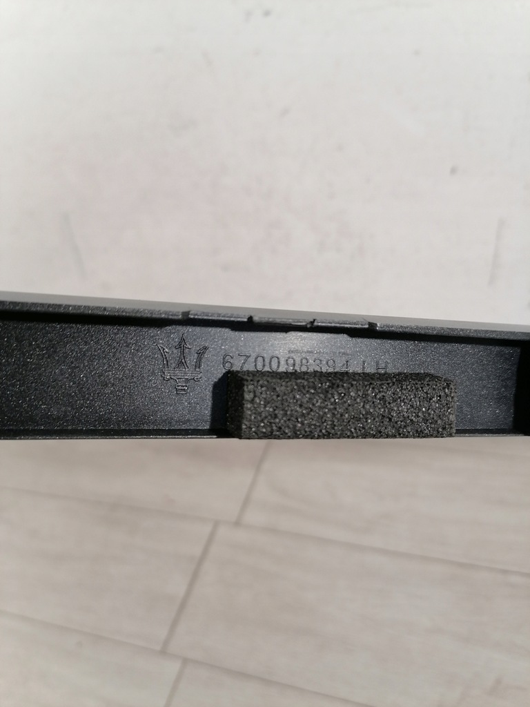 фото №7, Maserati levante молдинг кровельная левая 670098394