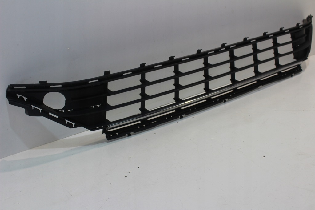 фото №9, Средняя решётка бампера vw golf vii lift 5g0853677l