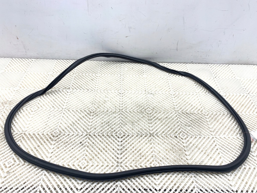 фото №1, Прокладка двері перед права skoda superb iii liftback 3v0867366b