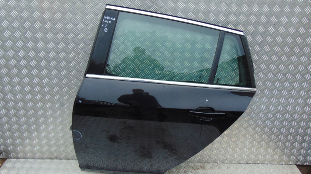 фото №1, Opel insignia a z22c дверь левая задние задняя kombi