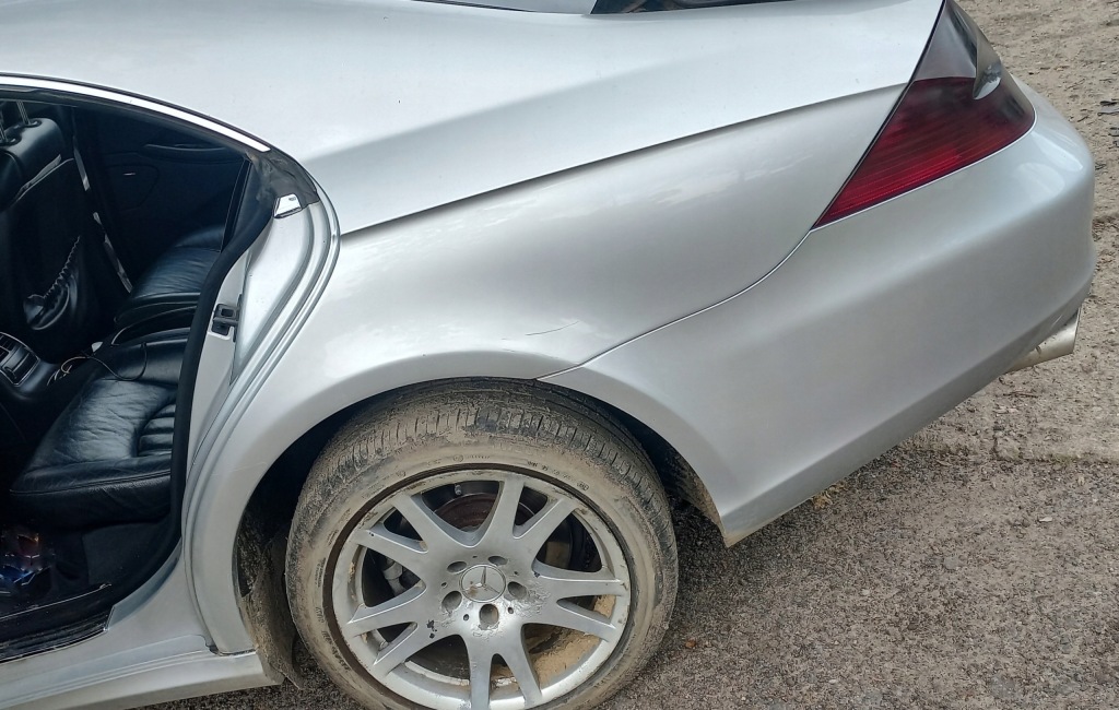 фото №1, Крила задній c775 mercedes cls w219 320 cdi