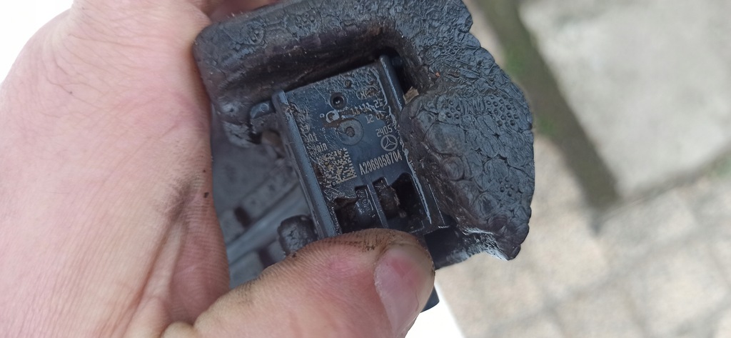 фото №11, Mercedes eqs 2021- абсорбер бампера перед датчик пешеходов a2978850004