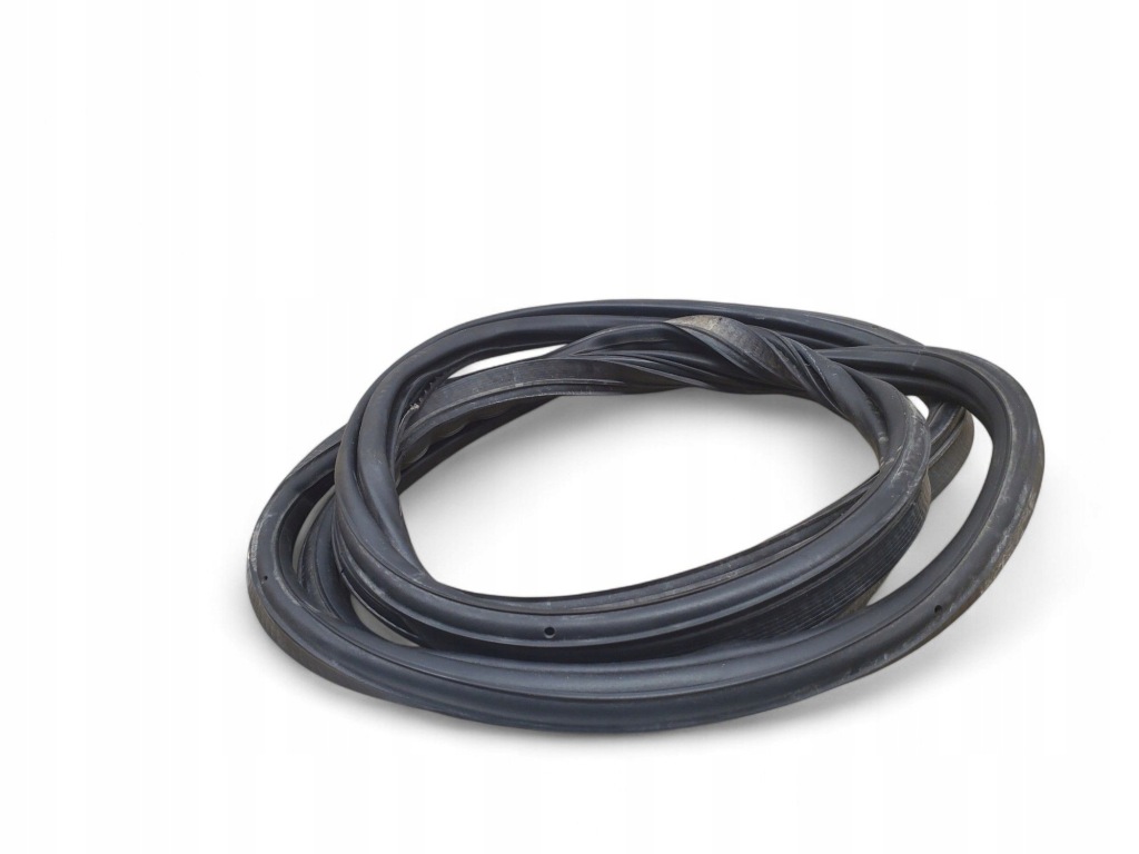 фото №5, Bmw x6 f16 7385656 прокладка задний крышки багажника