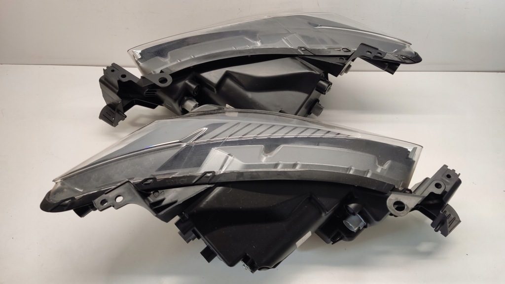 Mazda cx5 рестайлінг  full led лівий правий фара фара Оригінал