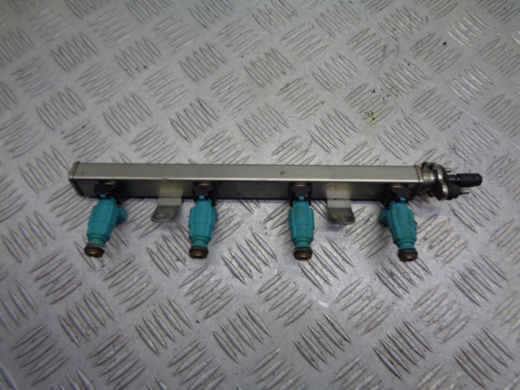 фото №1, Молдинг упорскування hyundai i20 1.2 35310-03000