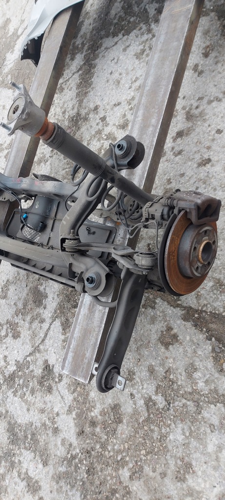 фото №6, Mercedes w176 поворотный кулак ступица амортизатор рычаги