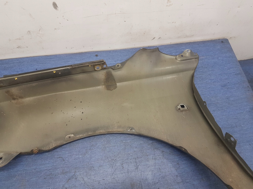 фото №9, Toyota avensis t25 крыло перед правый 1e5