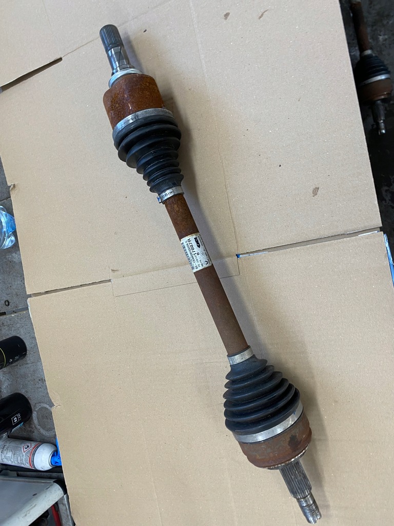 фото №1, Приводной вал левая master iii lift