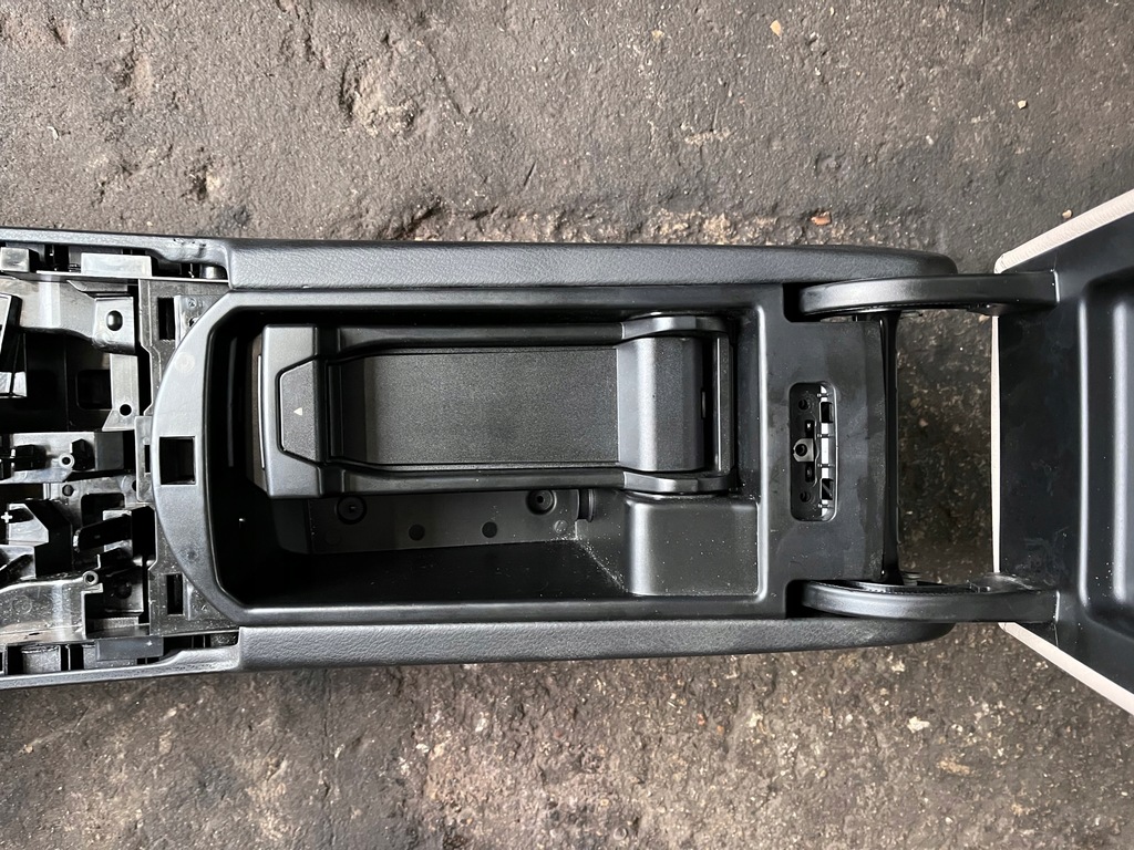 фото №5, 83 bmw f25 f26 x3 x4 підлокітник usb