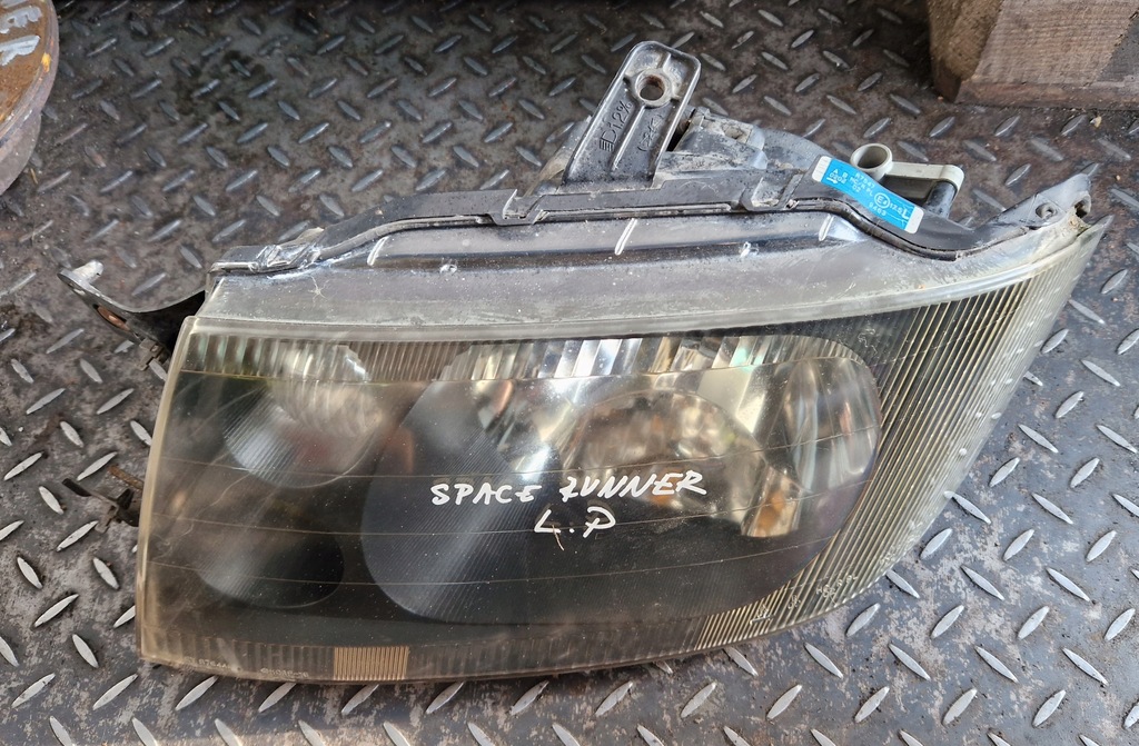 фото №1, Лампа лівий перед space runner ii