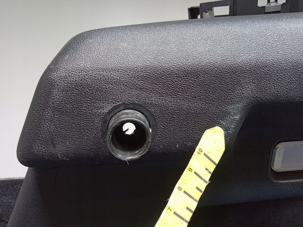 фото №7, Audi q4 e-tron sportback оббивка багажника права 89e863880d