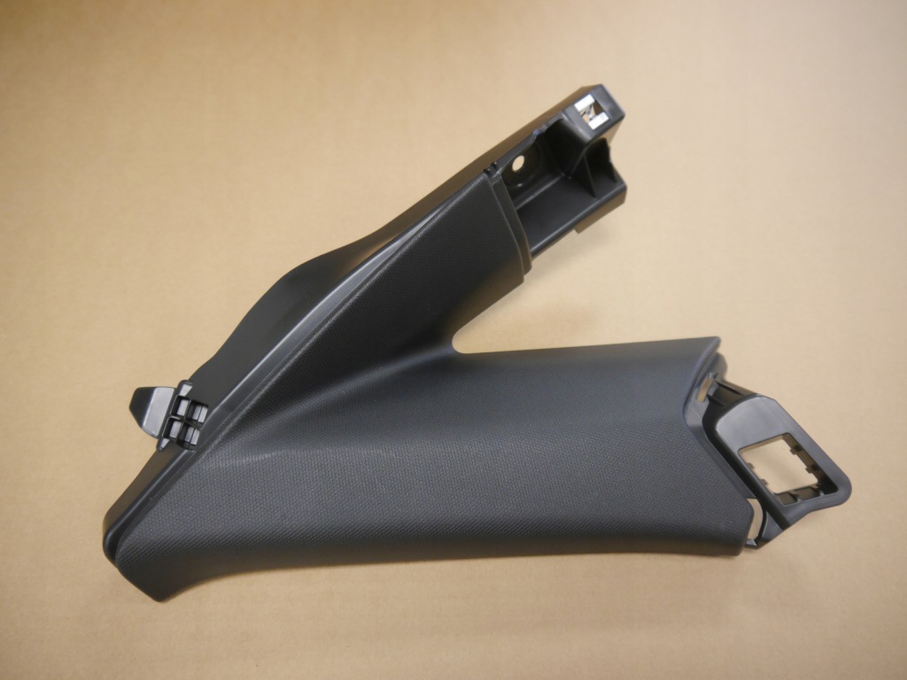 фото №1, Audi a3 8y защита стойка правая 8y5867288 sedan