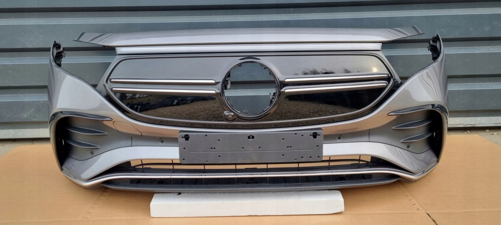 фото №1, Mercedes eqa amg 2021- бампер перед оригінал f020