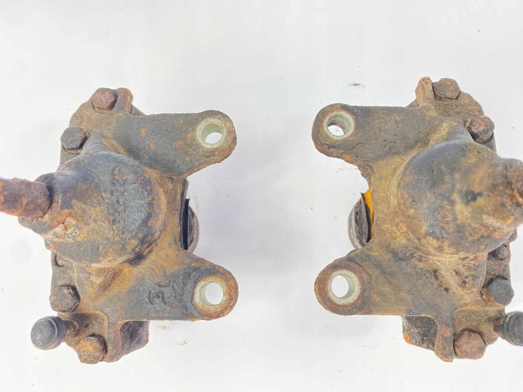 Суппорты тормозные тормоза задние задний  комплект  правый левый тормозные колодки mercedes w124 Доставка