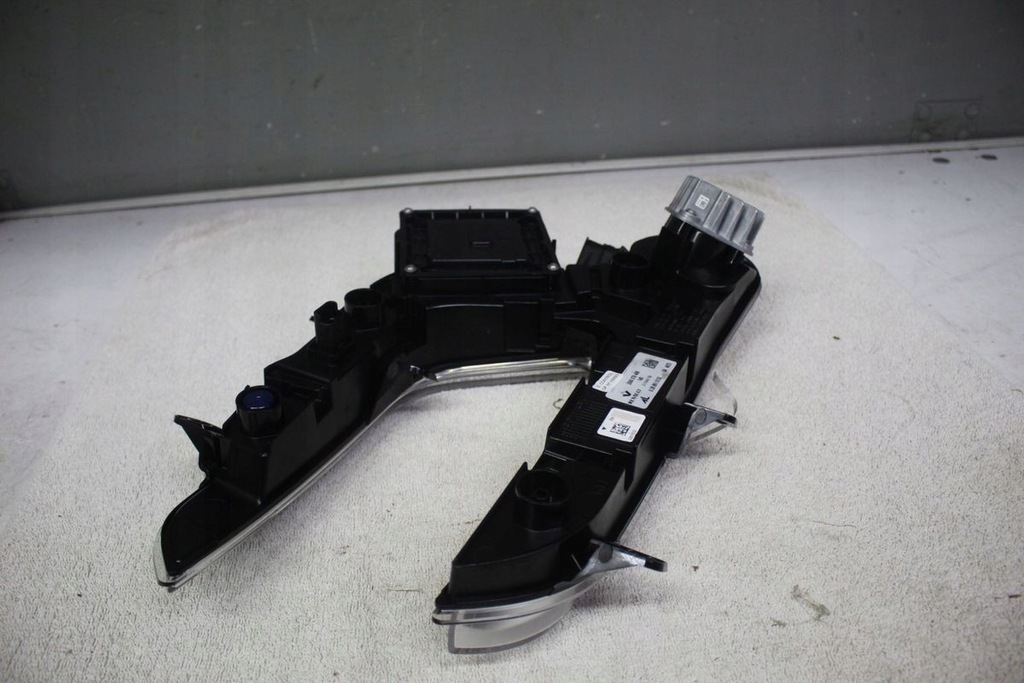 фото №2, Противотуманная фара led правый renault captur lift 266007846r