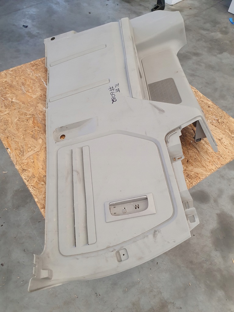 фото №11, Town & country boczeki / обивка багажника