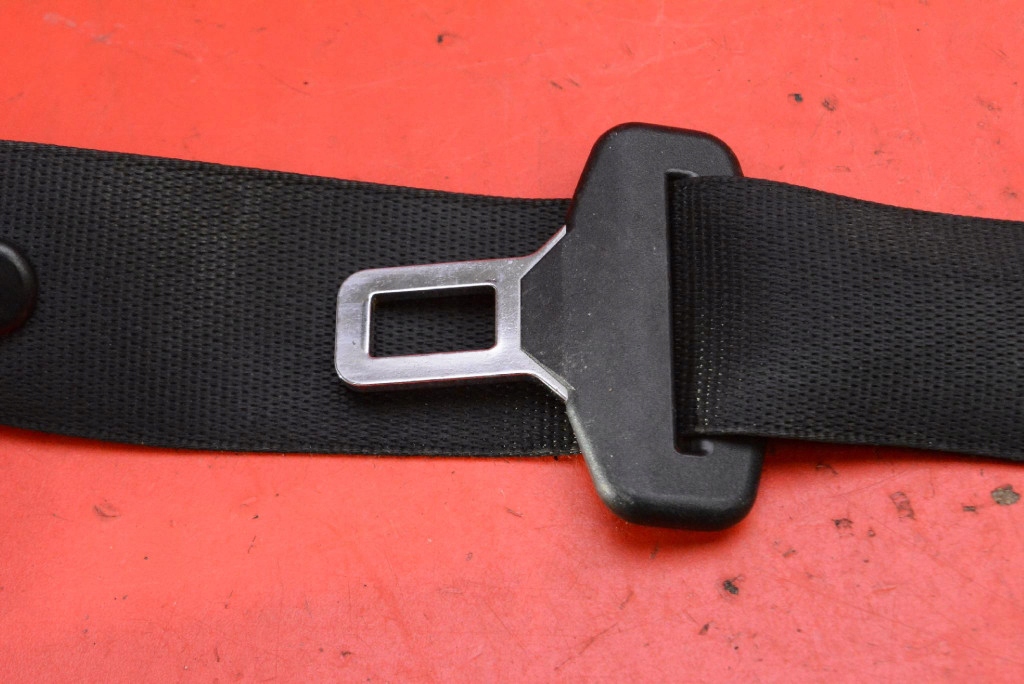 Ремінь безпеки правий перед eu 307494599228-ag mercedes cla c117 13-16 Оригінал