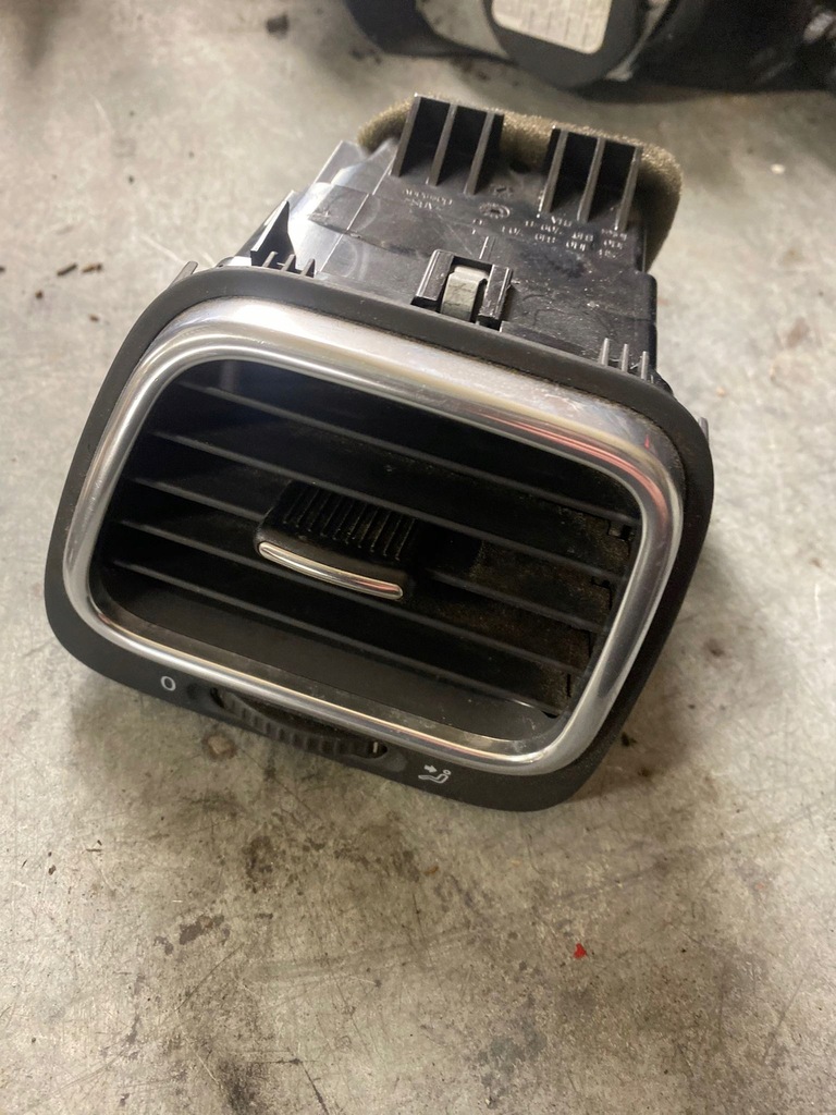 фото №1, Vw eos решітка обдув ліва 1q0819703g