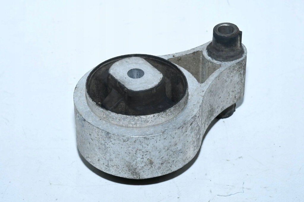 фото №2, Кронштейн подушка двигуна 8200027176c renault master ii lift 2.5dci