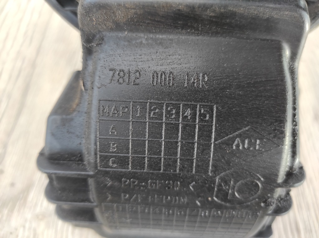 фото №5, Megane iii cc cabrio крышка заливной топлива tennj