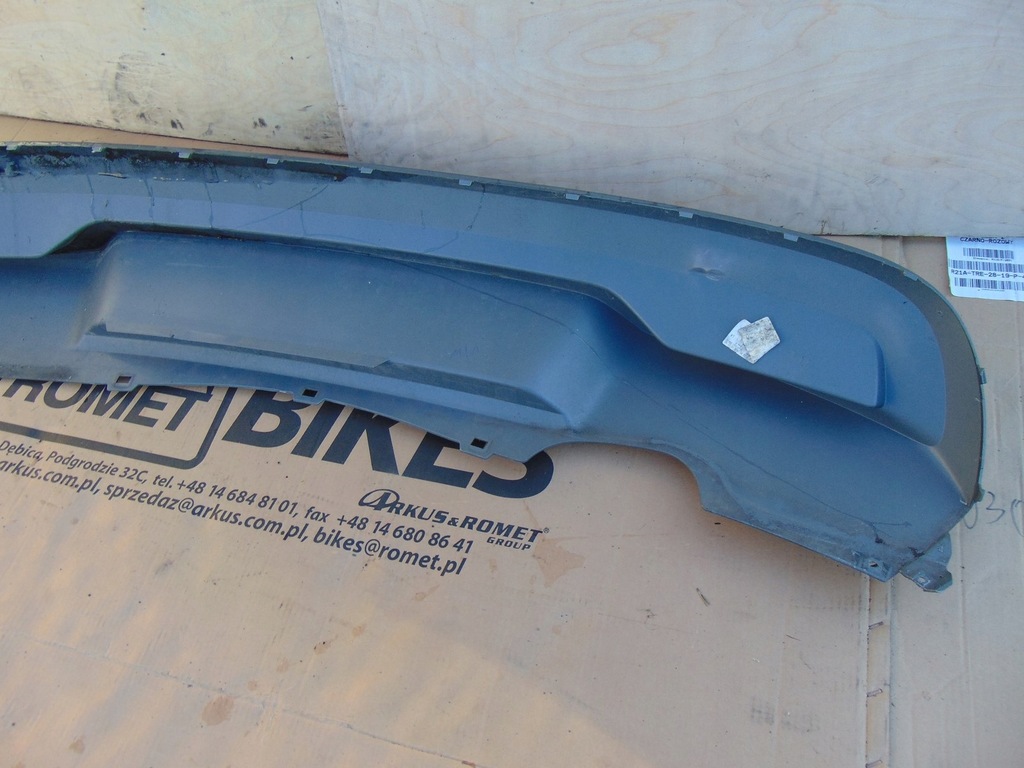 фото №13, Накладка спойлер бампера задня skoda kamiq