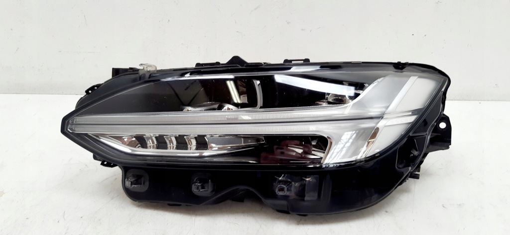 фото №1, Volvo v90 лампа ліва перед full led mid uk 32228684
